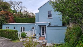 Crisson Real Estate Property Search in hm09 - 11 Underhill Crescent, Pembroke, Bermuda